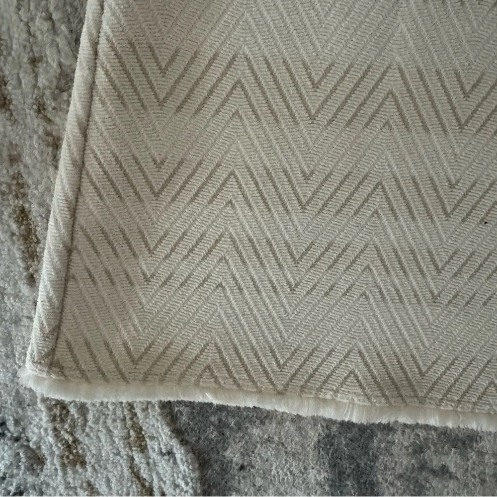 LOFT cream toned